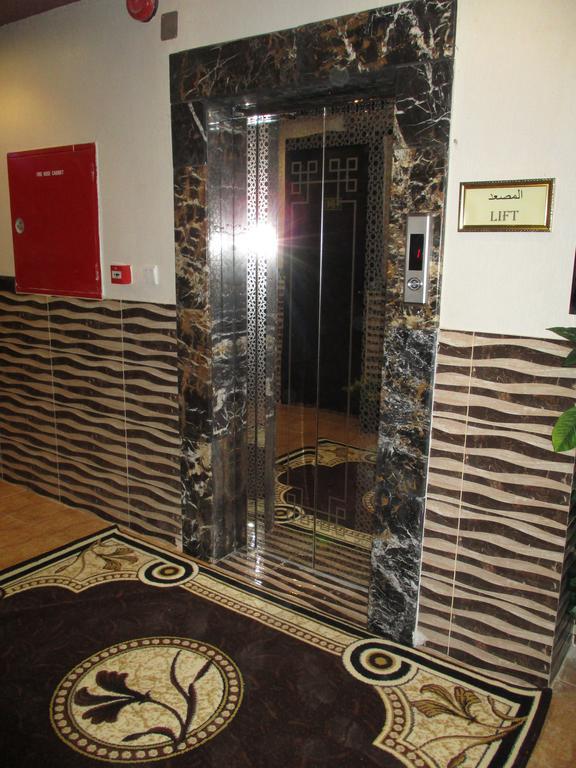 Burj Al Balad Hotel Apartments Jeddah Exterior photo