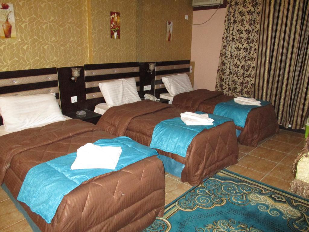 Burj Al Balad Hotel Apartments Jeddah Exterior photo