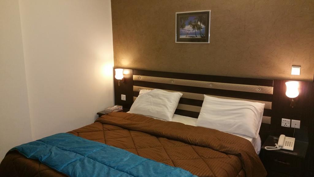 Burj Al Balad Hotel Apartments Jeddah Exterior photo
